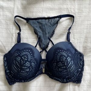 Victoria’s Secret | Lace Dream Angels Lined Demi Bra